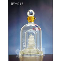 江西龍瓶加工企業(yè)|宏藝玻璃制品公司廠家訂制內(nèi)畫酒瓶